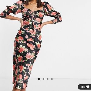ASOS DESIGN - Satin bias midi tea dress with shirred cuffs in rose floral print
